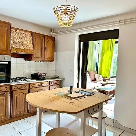 Entire House 8 Mns From Périgueux Center, Jacuzzi Сasa de vacaciones *